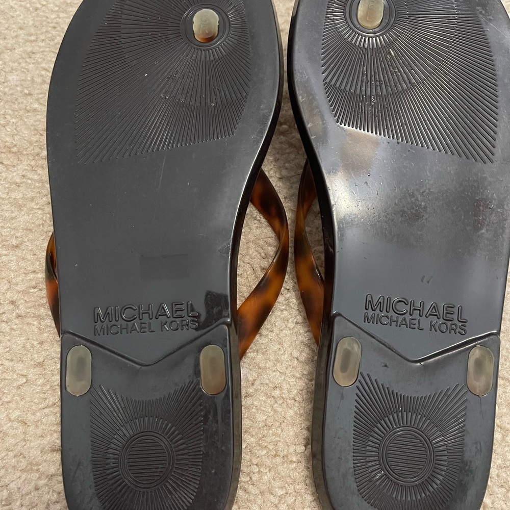 COPY - Michael Kors - Picture 2 of 2